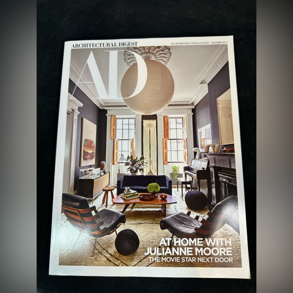 Architectural Digest Magazine (November, 2017) Julianne Moore - Picture 7 of 9